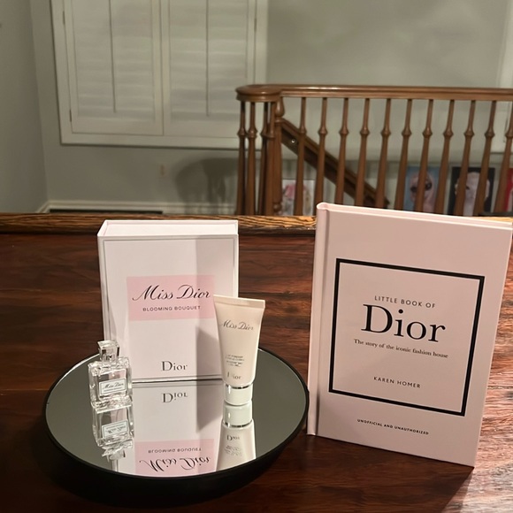 MISS DIOR Blooming Bouquet EDT Moisturizing Body Milk
